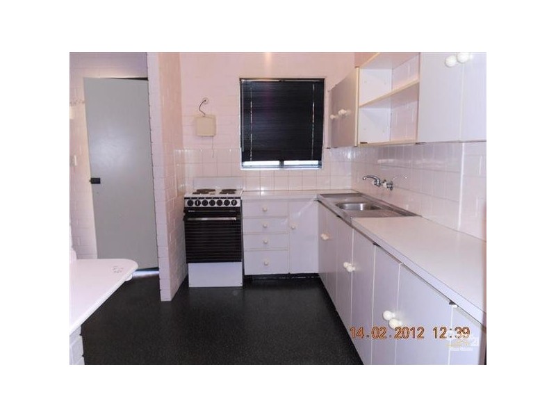 18/13 Merope Close, Rockingham WA 6168