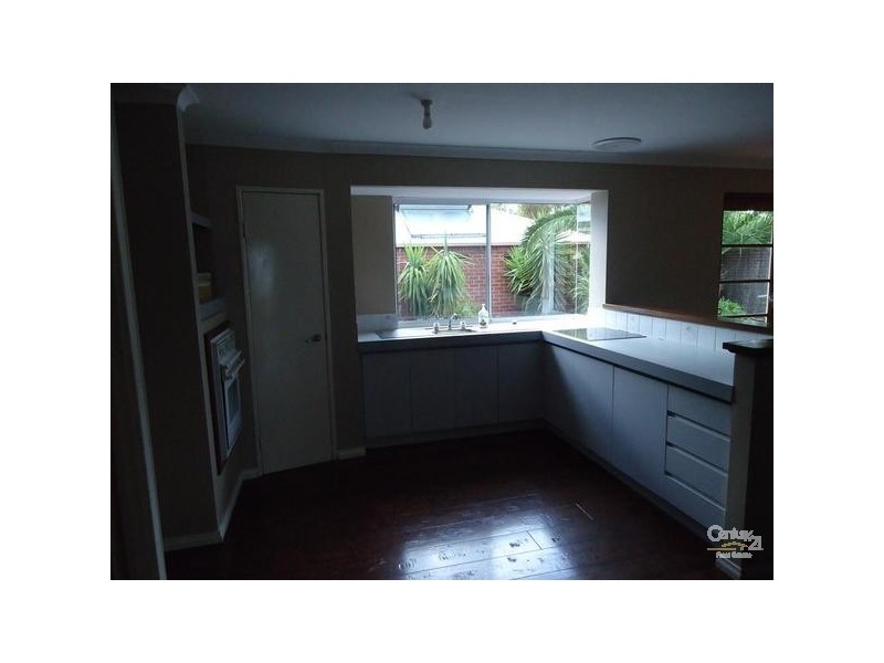 1 Leeder Street, Safety Bay WA 6169