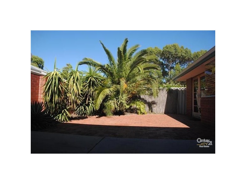 1 Leeder Street, Safety Bay WA 6169