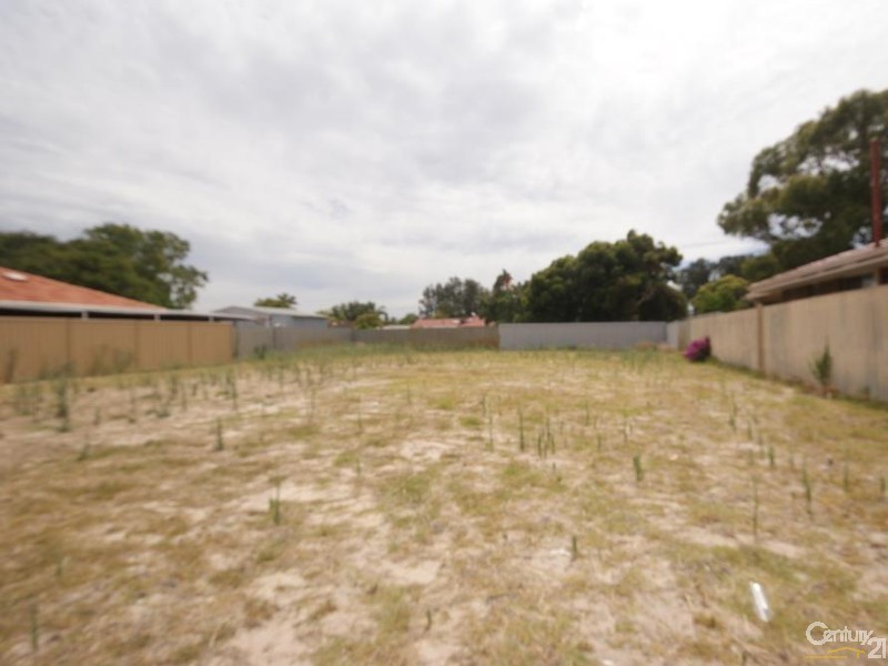 58 Haselmere Circus, Rockingham WA 6168
