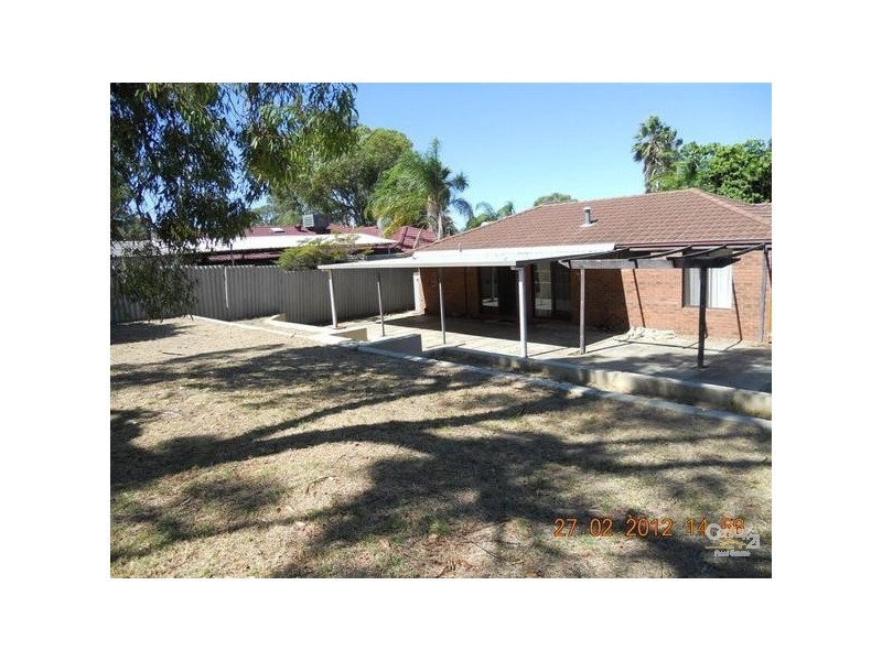 22 Cimbor Way, Parmelia WA 6167