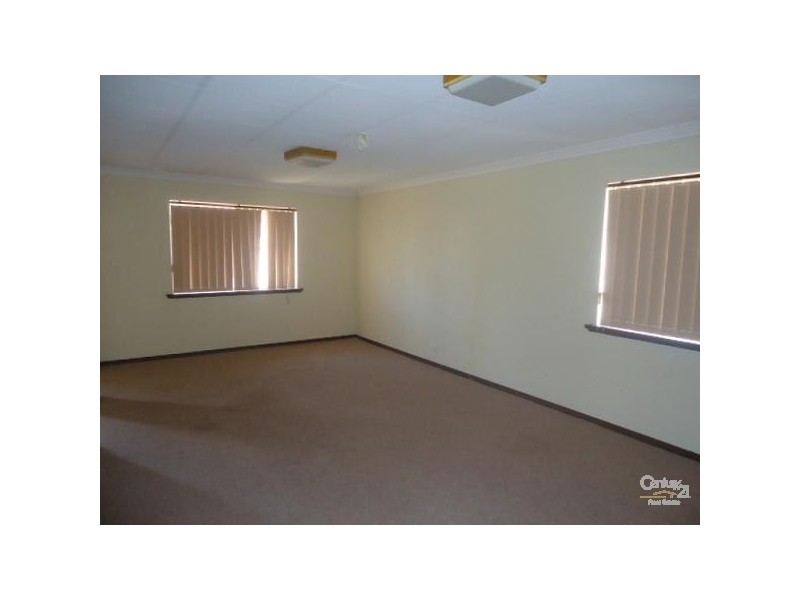 1 Waikiki Road, Shoalwater WA 6169