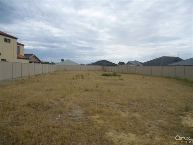 4 Baycliff Turn, Waikiki WA 6169