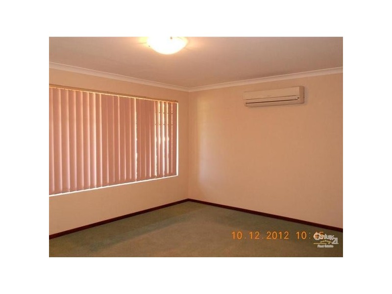 25 Dress Circle, Warnbro WA 6169