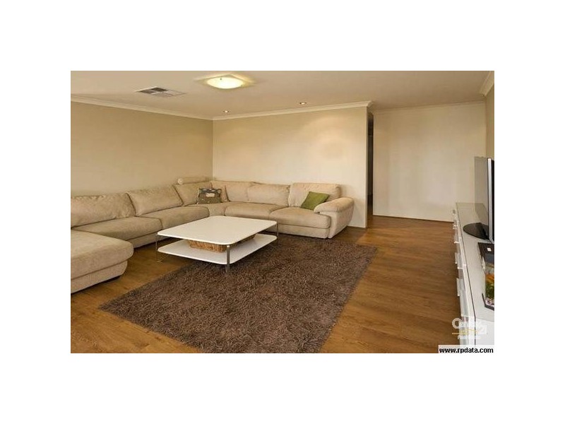 32 Arrowwood Loop, Secret Harbour WA 6173