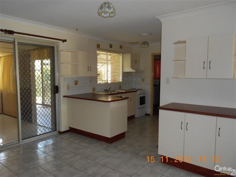 8 Breaden Drive, Cooloongup WA 6168