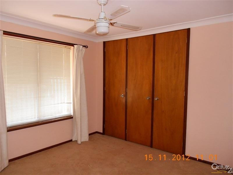 8 Breaden Drive, Cooloongup WA 6168