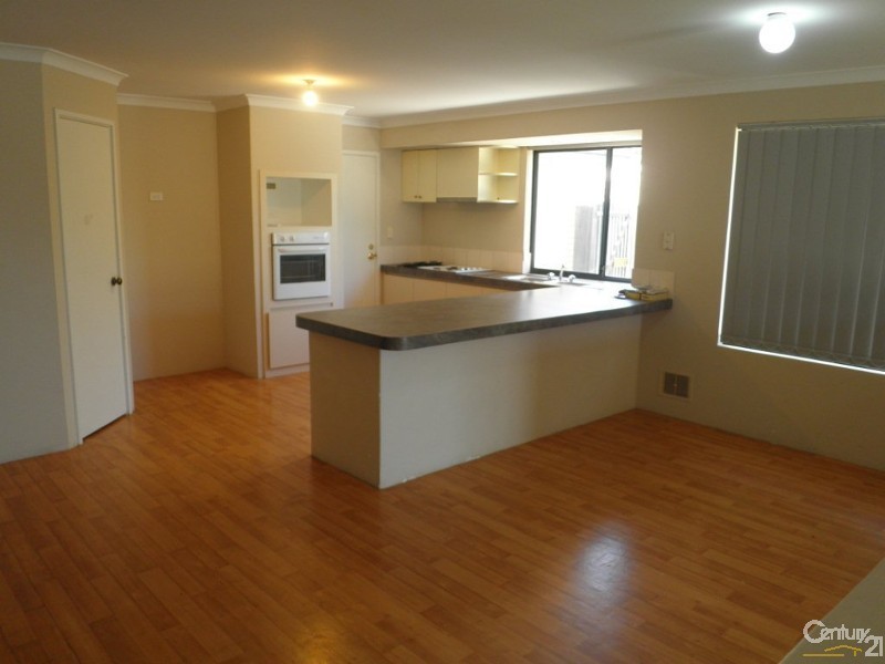 11 Excelsior Meander, Warnbro WA 6169