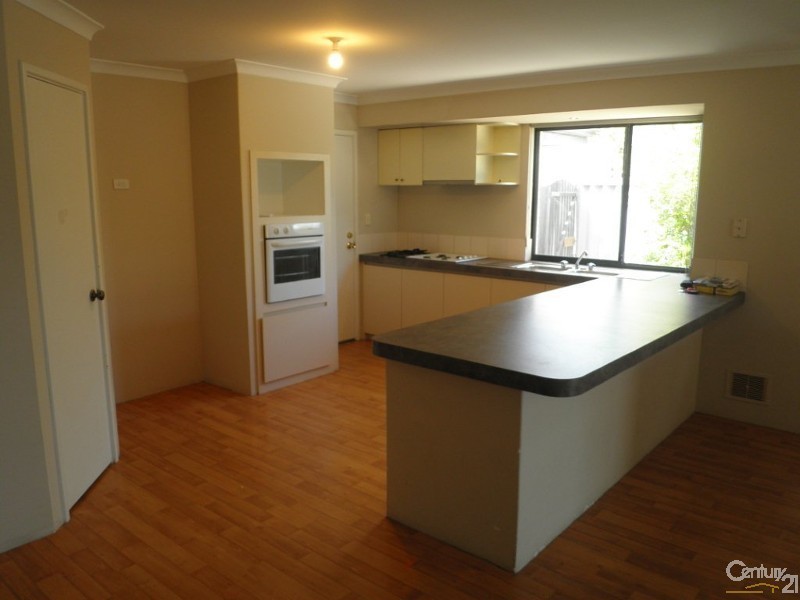 11 Excelsior Meander, Warnbro WA 6169