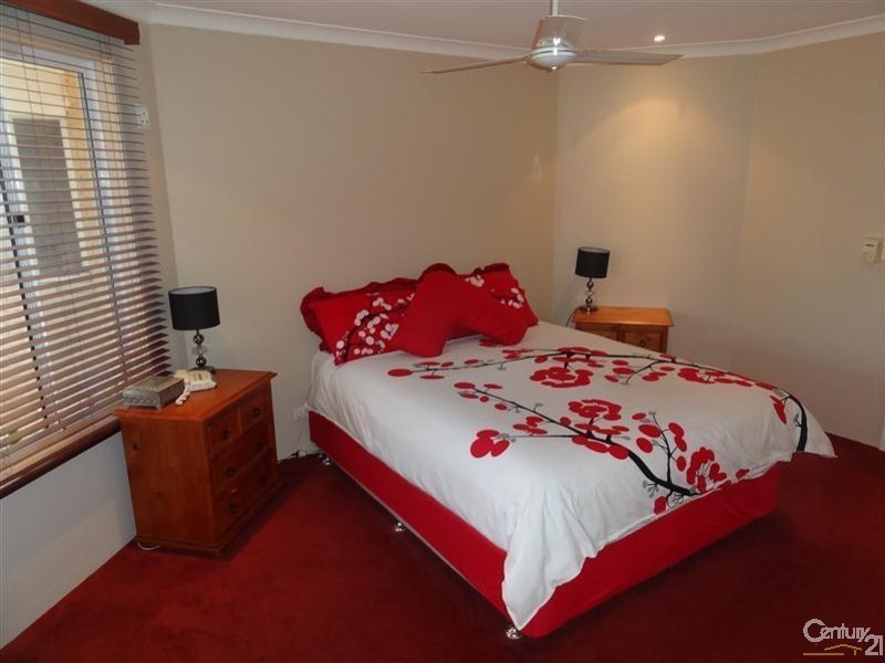 64 Charthouse Road, Waikiki WA 6169