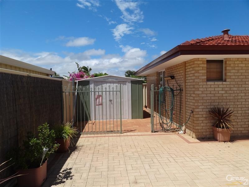 64 Charthouse Road, Waikiki WA 6169