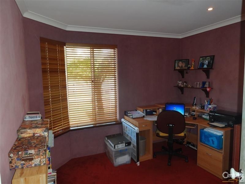 64 Charthouse Road, Waikiki WA 6169