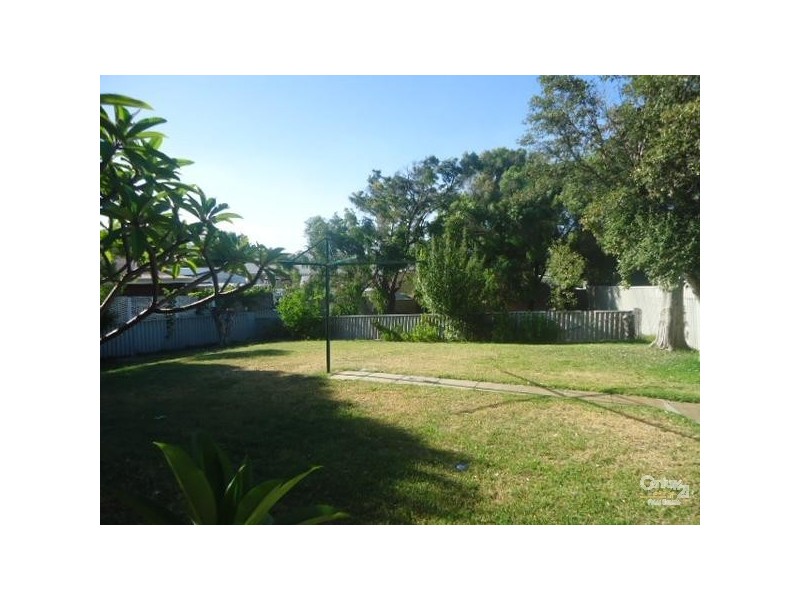 14 Liverpool Street, Shoalwater WA 6169