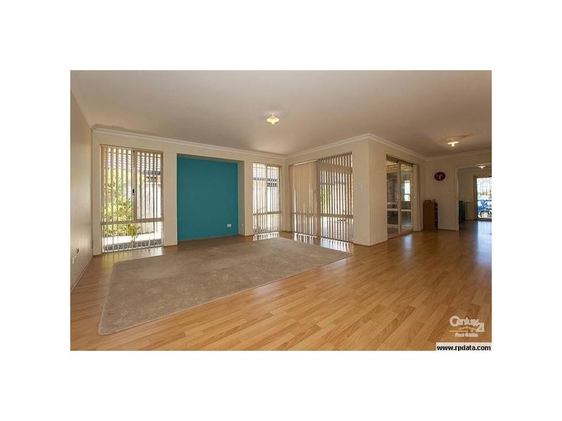 80 Fisher Street, Rockingham WA 6168