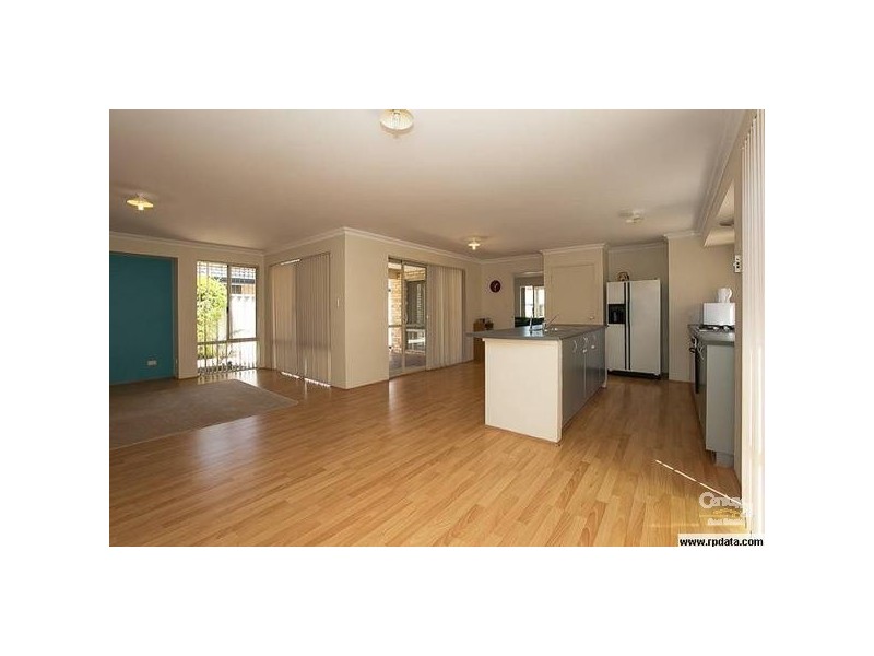 80 Fisher Street, Rockingham WA 6168