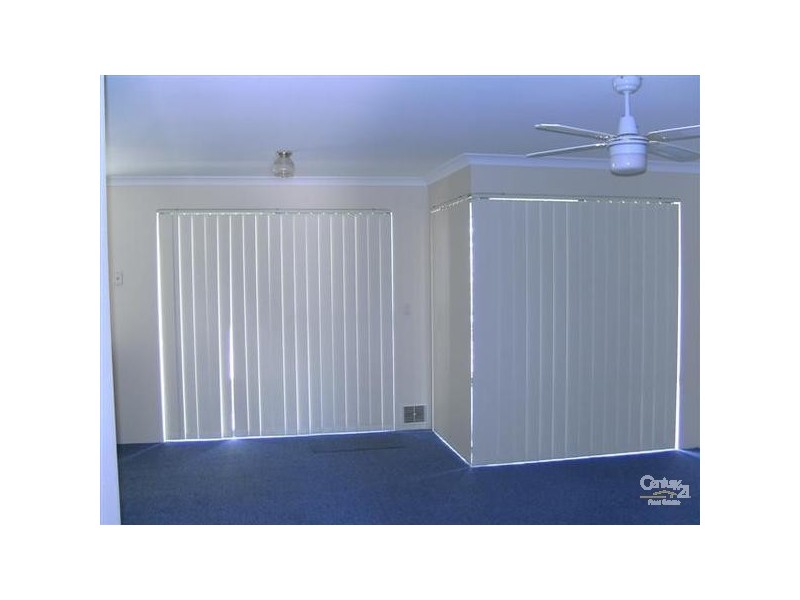 4/10 Nabberu Loop, Cooloongup WA 6168