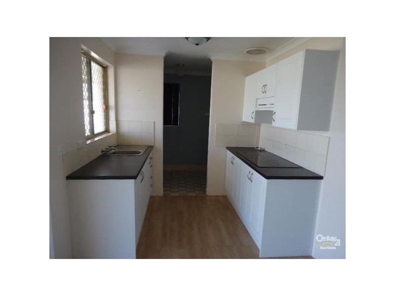 7 Moore Court, Cooloongup WA 6168