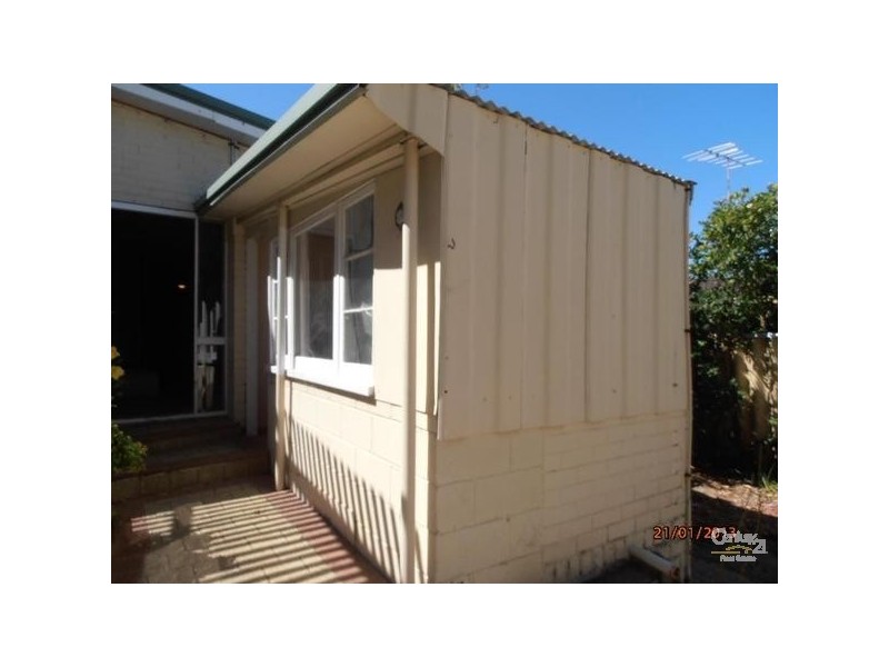 26 Langley Street, Rockingham WA 6168