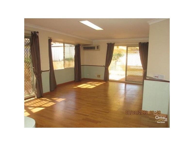 11 Palmer Street, Warnbro WA 6169