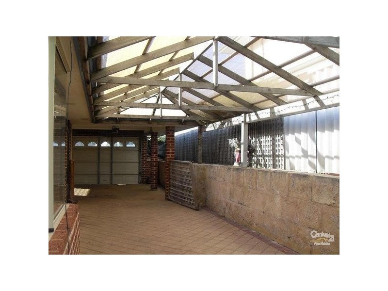 11 Palmer Street, Warnbro WA 6169