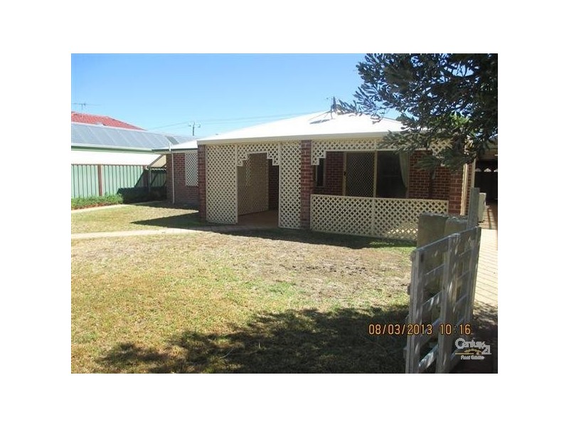 11 Palmer Street, Warnbro WA 6169