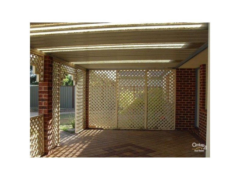 11 Palmer Street, Warnbro WA 6169
