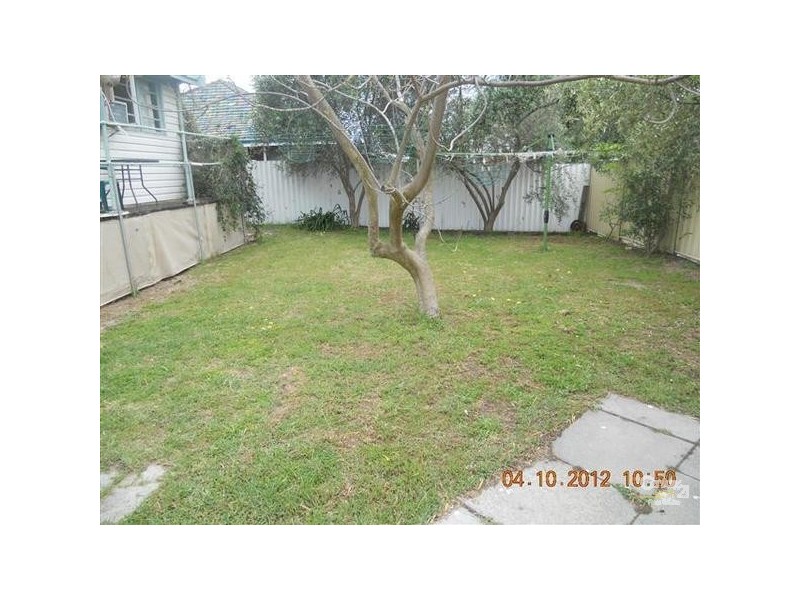 16 Carlisle Street, Shoalwater WA 6169