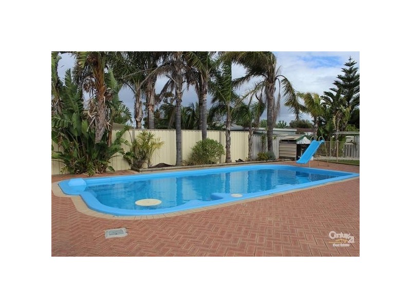 3 Camm Place, Waikiki WA 6169