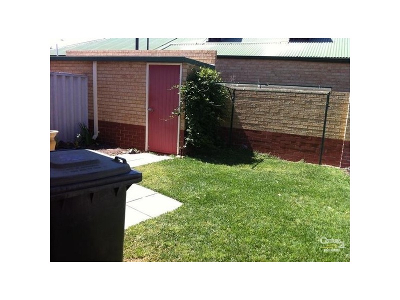 4/14 Hawkins Street, Rockingham WA 6168