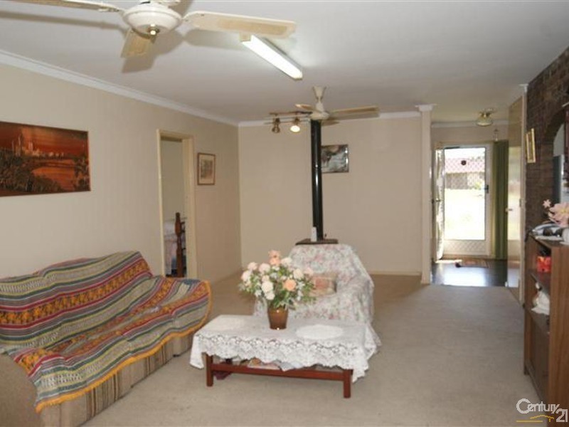 6 Bolaro Place, Hillman WA 6168