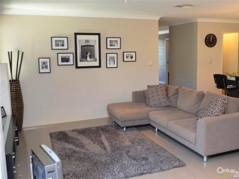10 Yelbeni Loop, Baldivis WA 6171