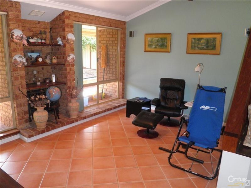 25 Warnbro Sound Avenue, Warnbro WA 6169