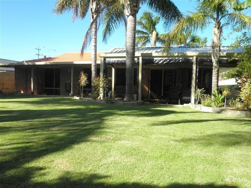 25 Warnbro Sound Avenue, Warnbro WA 6169