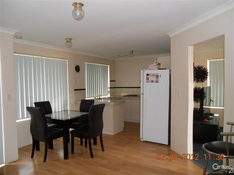 1/2 Dowling Street, Rockingham WA 6168