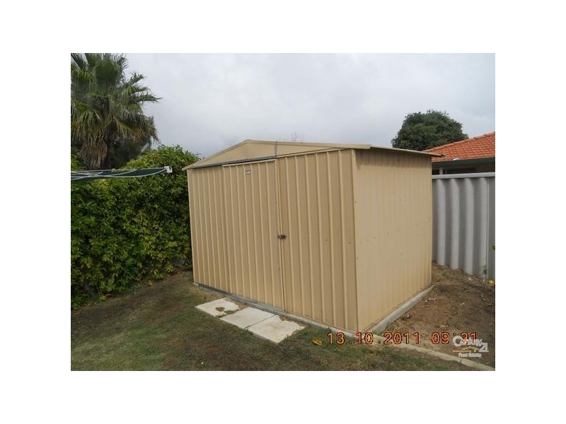 15 Dunlowe Loop, Warnbro WA 6169