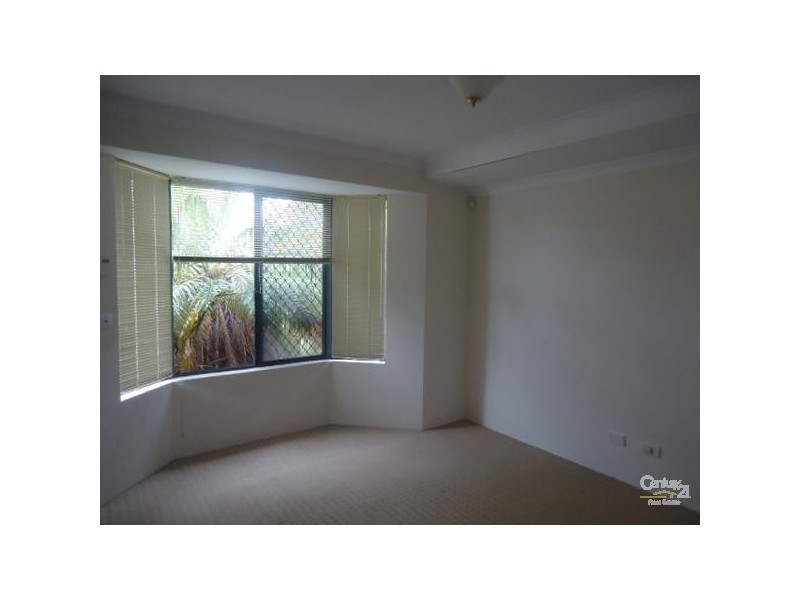 15 Dunlowe Loop, Warnbro WA 6169