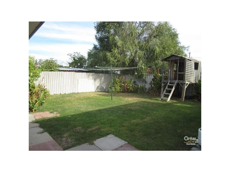 18 Legend Place, Cooloongup WA 6168