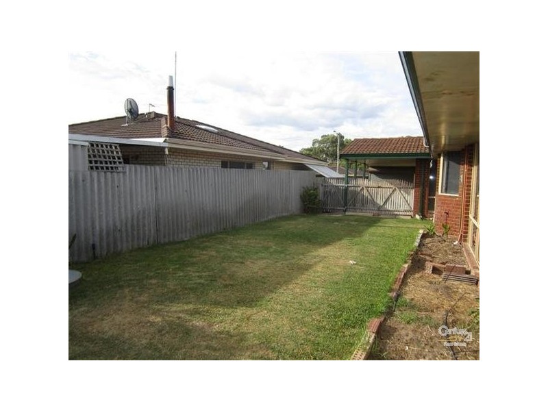 18 Legend Place, Cooloongup WA 6168
