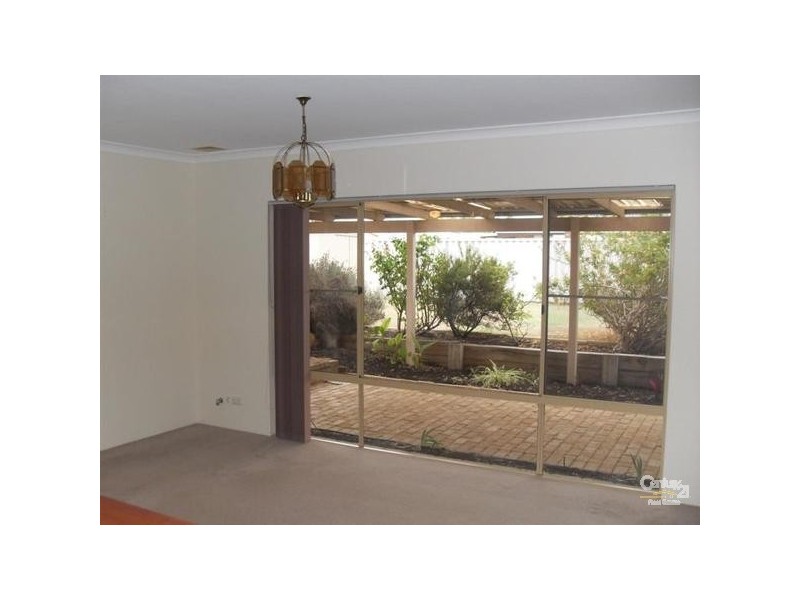 11 Minigwal Loop, Waikiki WA 6169