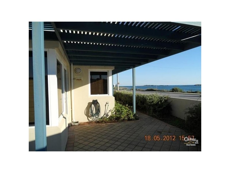 2 Arcadia Drive, Shoalwater WA 6169