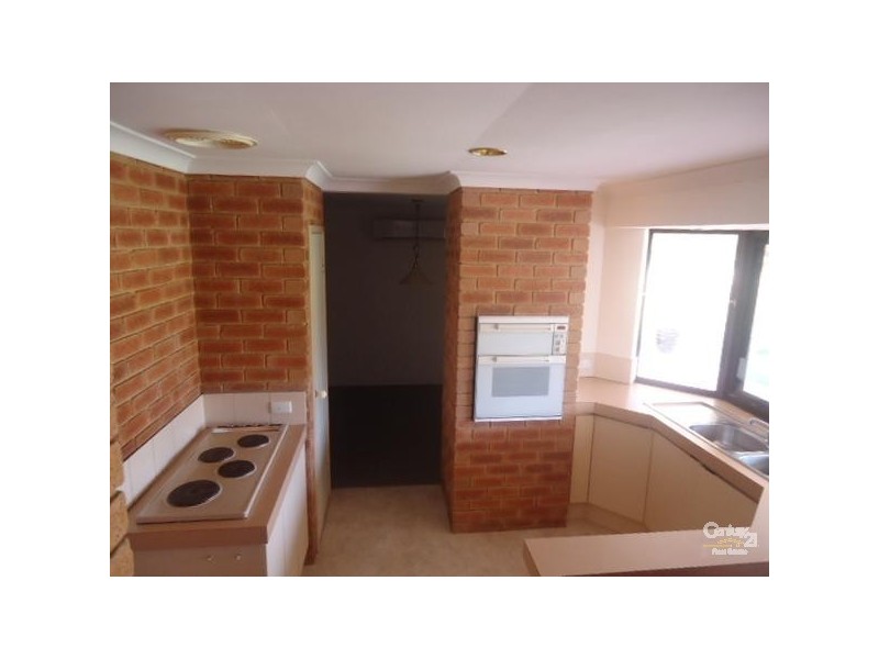 108 Seabrooke Avenue, Rockingham WA 6168