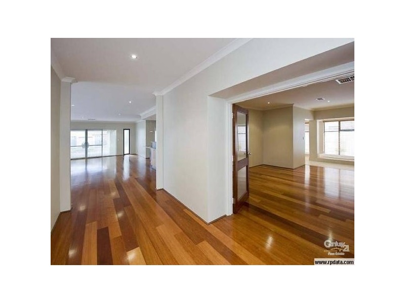 9 Smiths Break, Secret Harbour WA 6173