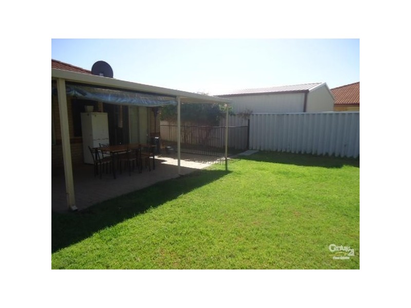 6 Link Way, Cooloongup WA 6168