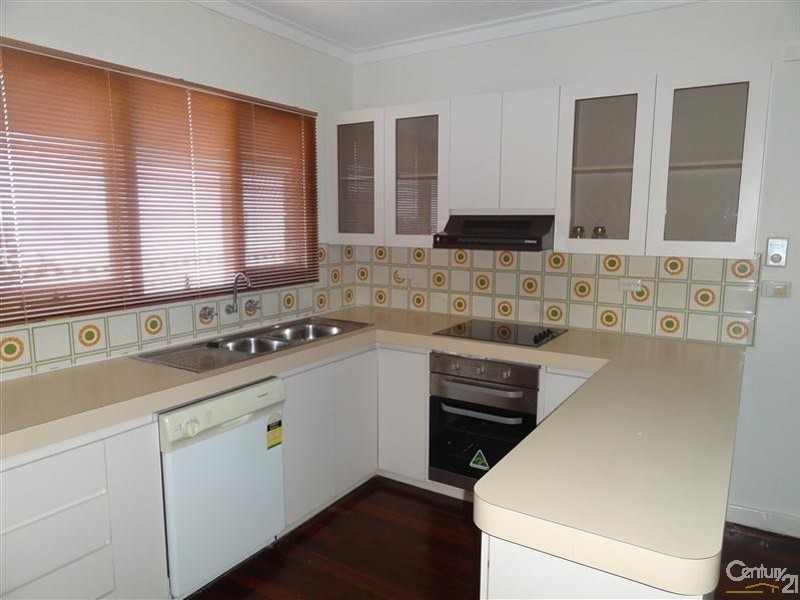 13 Hercules Street, Rockingham WA 6168