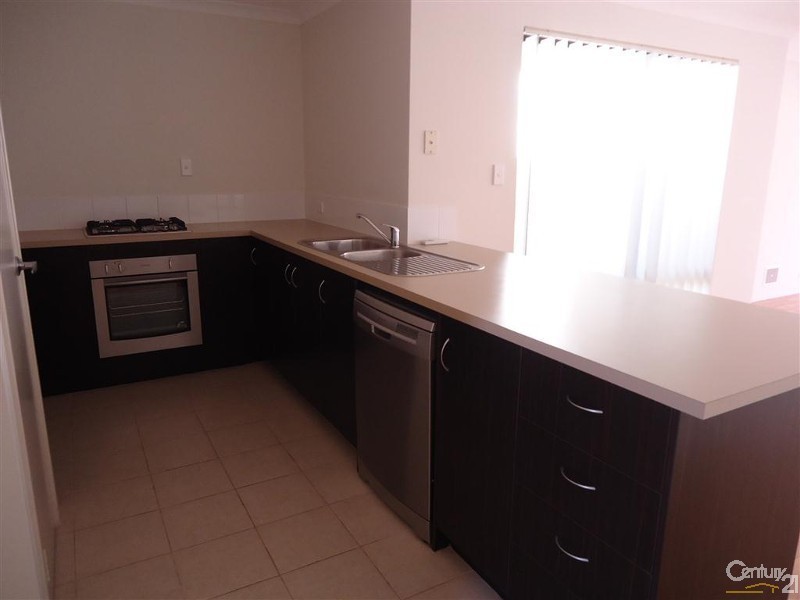 6/1 Cottonwood Drive, Baldivis WA 6171