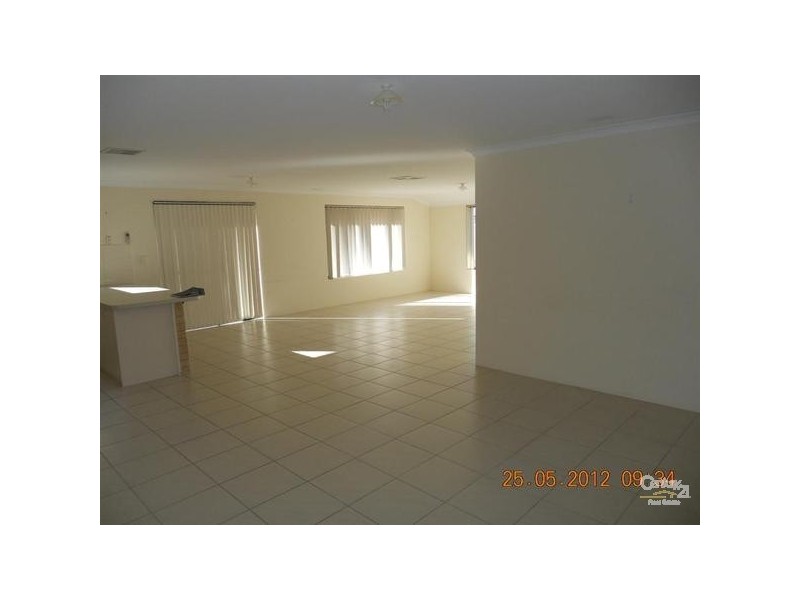 22 Windermere Way, Waikiki WA 6169