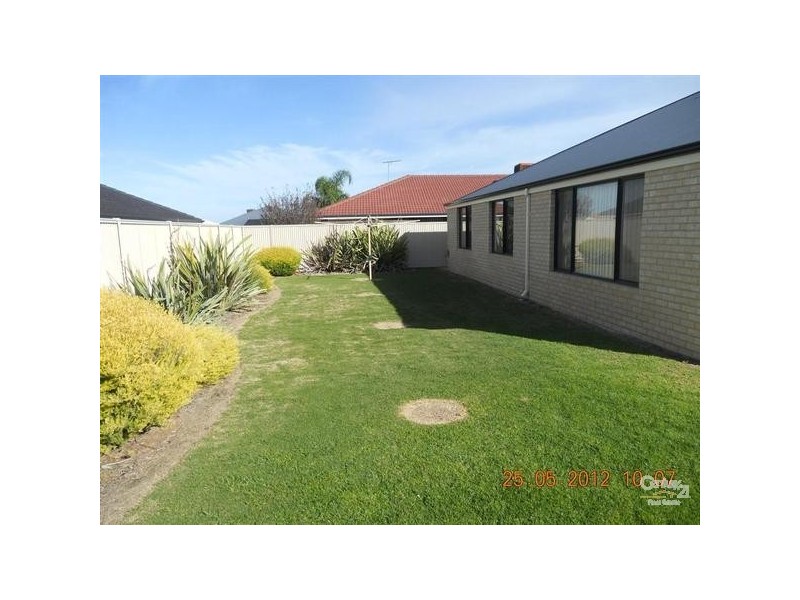 22 Windermere Way, Waikiki WA 6169