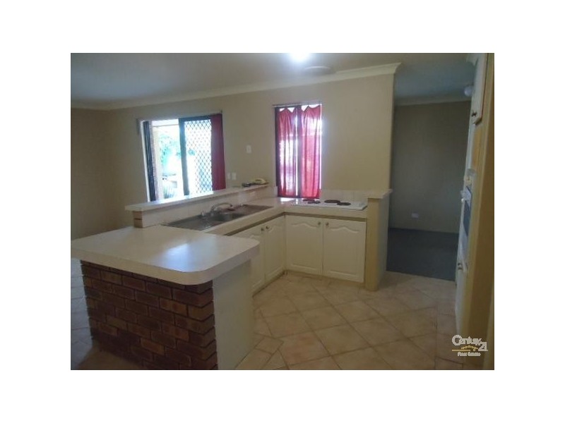 27 Hartland Way, Warnbro WA 6169