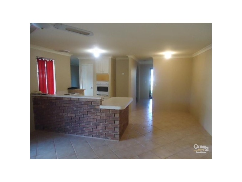 27 Hartland Way, Warnbro WA 6169