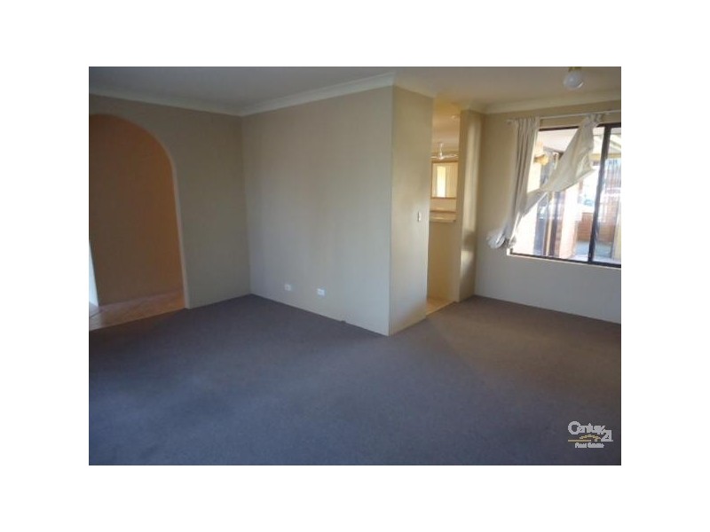 27 Hartland Way, Warnbro WA 6169
